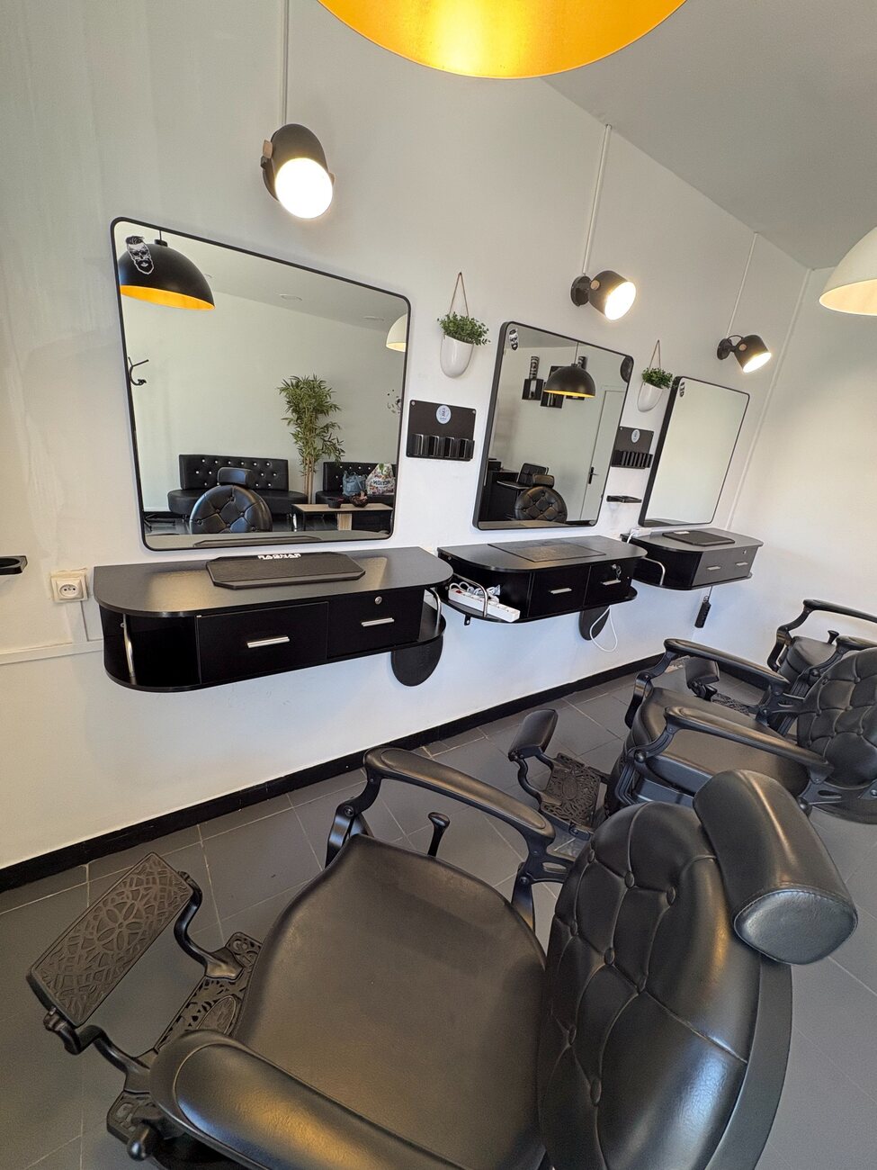 Postes de coiffure du salon